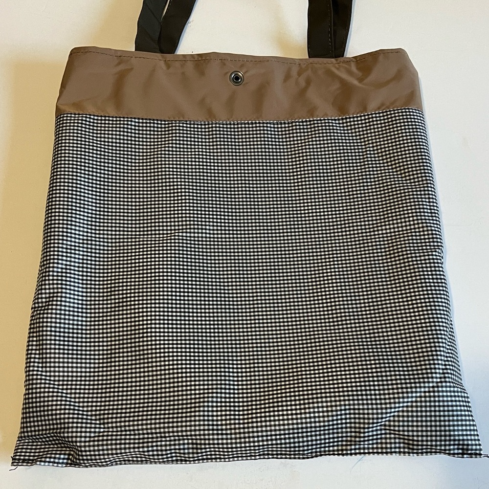 Tenzing Beown Tote Bag with Patterned Detail and Snap Closure NWOT - Picture 6 of 8